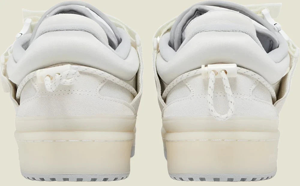 BAD BUNNY FORUM BUCKLE LOW 'WHITE'
