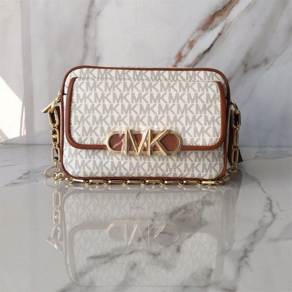 Michael  Kors  Parker  camera  Bag  With  OG  Box  &  Dust  Bag  100830 Beige