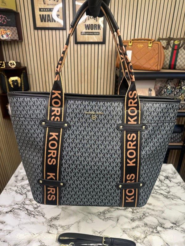 Michael  Kors  Maeve  Monogram Print  Tote  Bag  With  Dust  Bag  (Black  22314)
