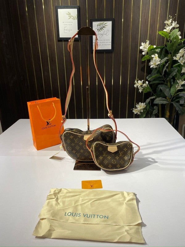 Louis  vuitton  croissant  combo  bag  with  dust  bag  and  carry  bag(M46828)