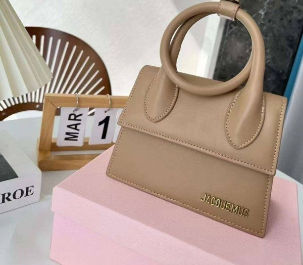 Jacquemus Le Chiquito Noeud Bag With OG Box Dust Bag & Extra Sling Belt (Apricot   665)