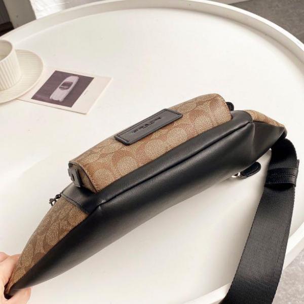 Coach  Unisex  Waist  Pouch  Track  Belt  Bag  Signature  Canvas  Gunmetal  Lock  With  Dust  Bag  (G1130  Apricot)