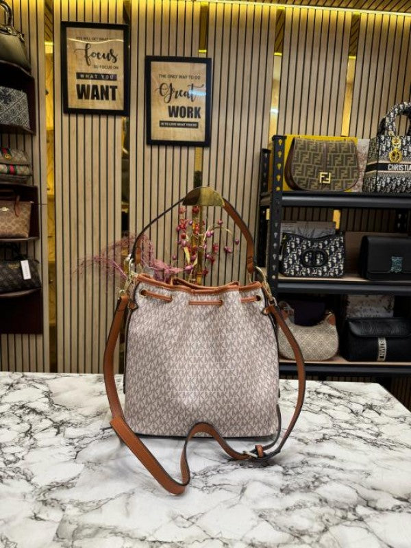 Michael  Kors Maeve Medium Bucket Bag With Dust Bag (Beige Brown)