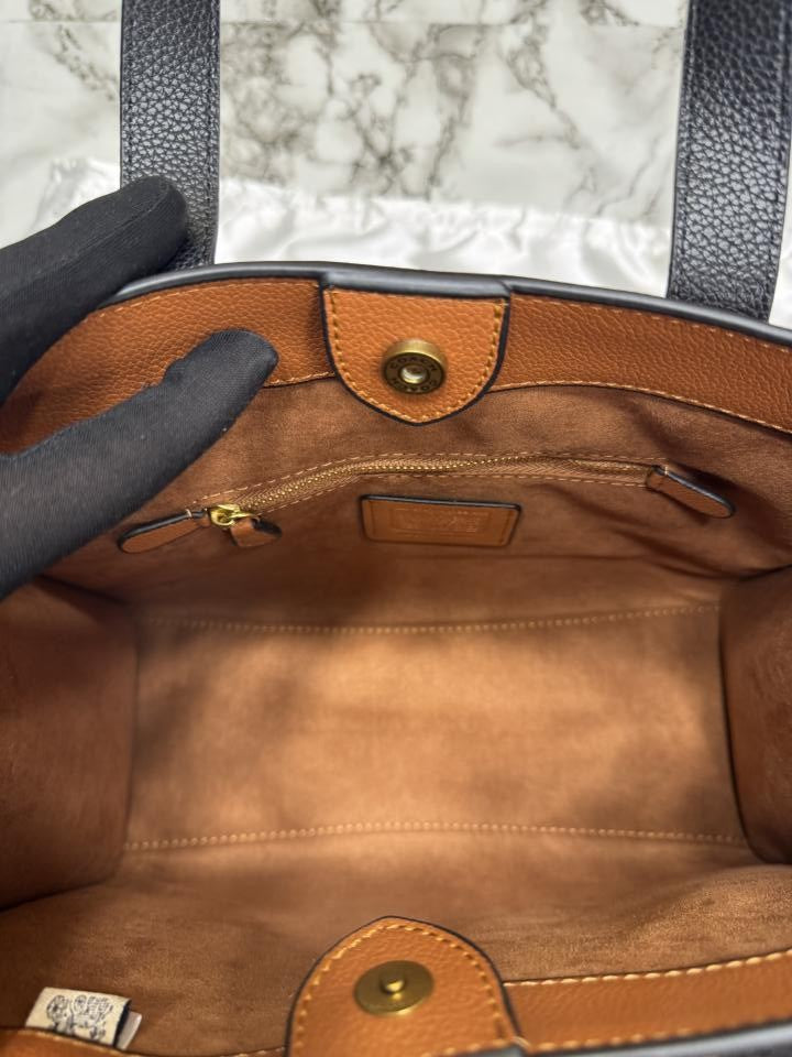 Coach  Field  Tote  In  Colorblock  With  Double  Og  Box  And  Dust  Bag