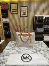 Michael  Kors Slater Large Tote Shoulder Bag Signature (Biege)