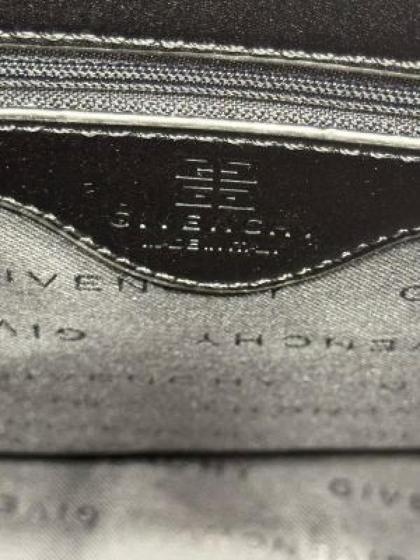 GIVENCHY BLACK GLOSSY CROCO PRINT HANDBAG WITH DUST BAG PREMIUM QUALITY