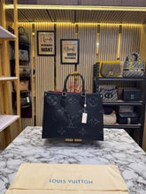 LOUIS  VUITTON PREMIUM ONTHEGO WITH DUST BAG (BLACK)