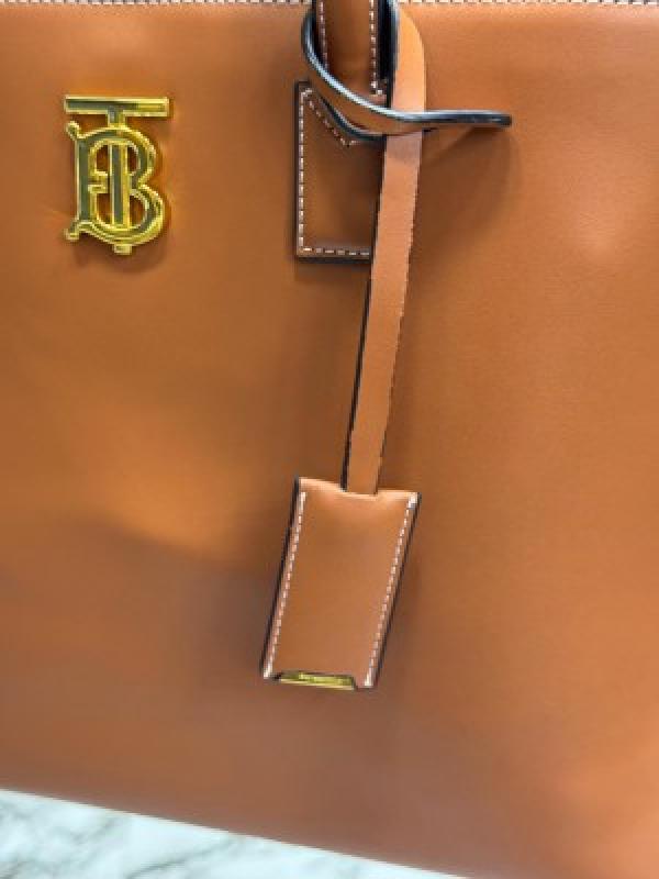 Burberr  y Tb Smooth Leather Tote Bag With Dust Bag (Brown)