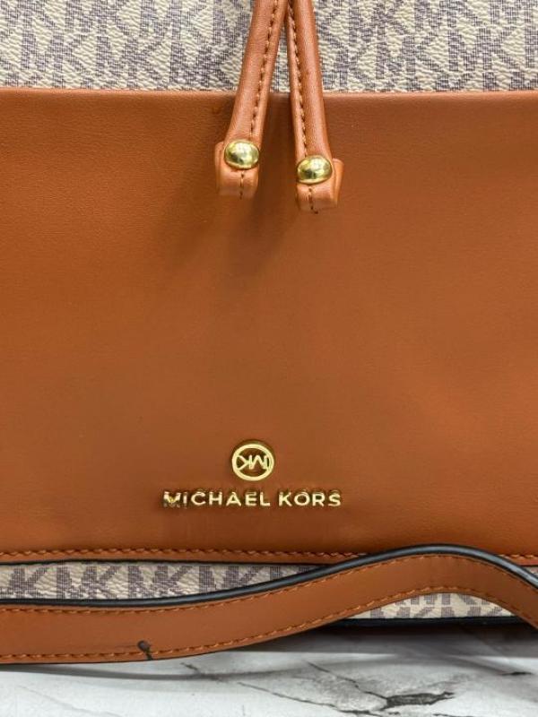 Michael  Kors  Maeve  Medium  Bucket  Bag  With  Dust  Bag  Beige  Brown  100829