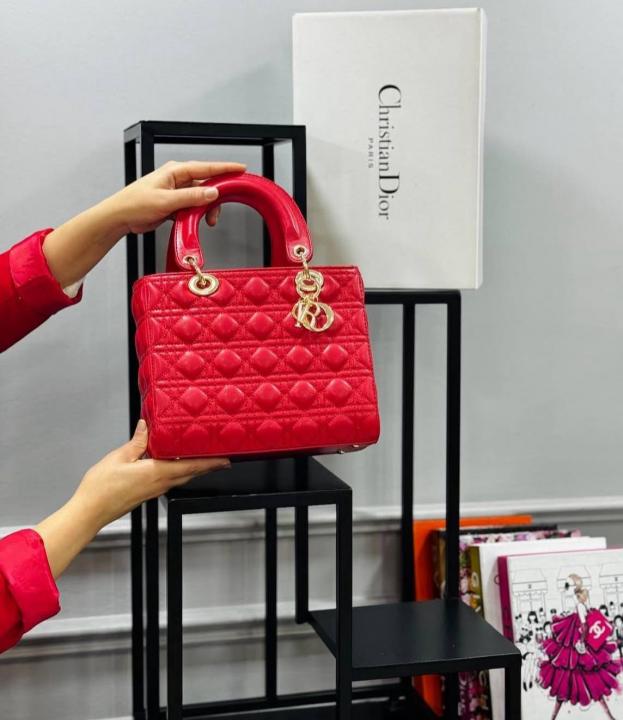 Lady  dior  signature  bag  with  og  box(8850 Red