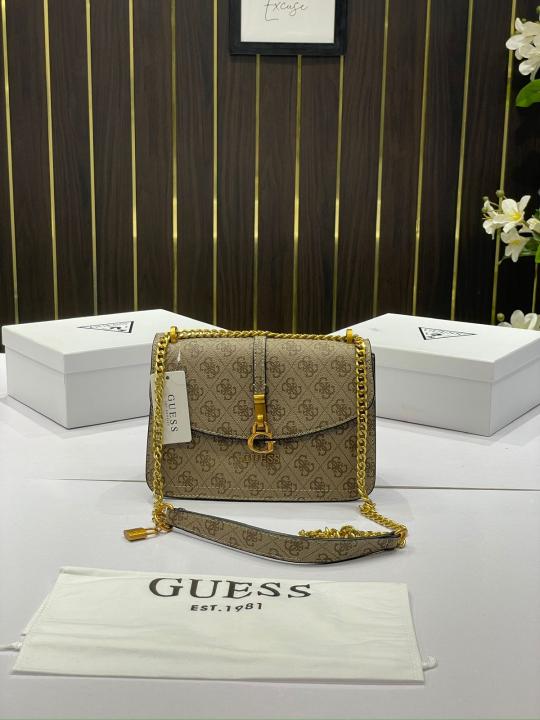 Guess  shoulder sling bag with og box(416 khaki)