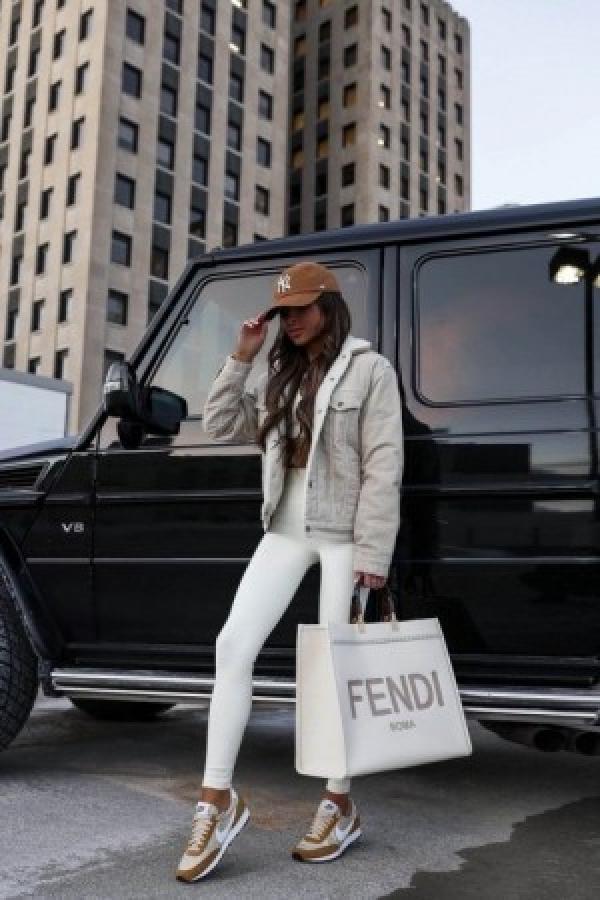 Fendi  roma  plain  ladies  trendy  leather  handbag  276