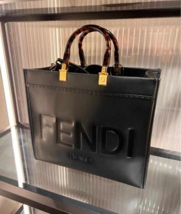 fendi  roma  plain  ladies  trendy  leather  handbag  (203) 35 cm big size