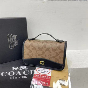 Coac  h Bea Crossbody medium bag with OG box 331