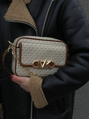 Michael  Kors  Parker  camera  Bag  With  OG  Box  &  Dust  Bag  100830 Beige