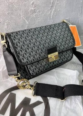 Michael  Kors  Bradshaw  Cross  Body  Bag  With  OG  Box  (22001 Black)