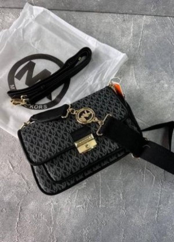 Michael  Kors  Bradshaw  Cross  Body  Bag  With  OG  Box  (22001 Black)