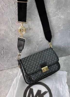 Michael  Kors  Bradshaw  Cross  Body  Bag  With  OG  Box  (22001 Black)