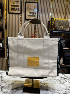 Marc Jacobs The Tote Bag With Dust Bag (Beige)