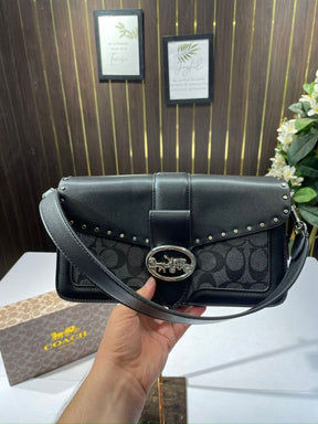 Coach  Georgie  shoulder  bag  with  og  box