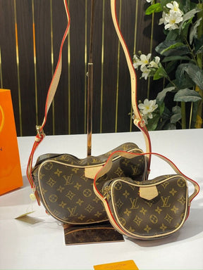 Louis  vuitton  croissant  combo  bag  with  dust  bag  and  carry  bag(M46828)