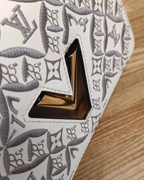 Louis  Vuitton  Embroidered  Twist  Logo  Premium  Double  Box  Bag  With  Shoulder  Strap  (45962 White  Grey)