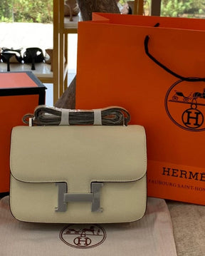 Hermes  Constance  Slim  Epsom  Vert  With  OG  Box  &  Dust  Bag  (KG 19  Apricot)