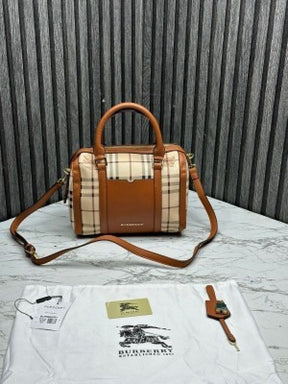 BURBERR  Y ALCHESTER SPEEDY WITH DUST BAG AND SLING (BROWN) (S2)