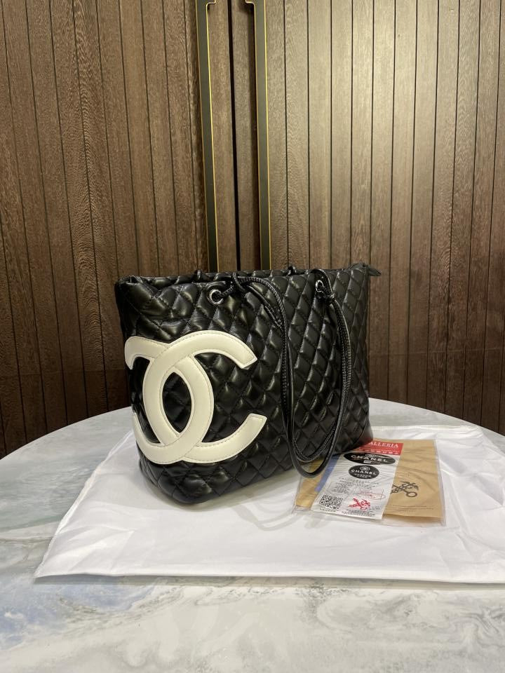 Chane  L quilted calfskin cambon tote large 429