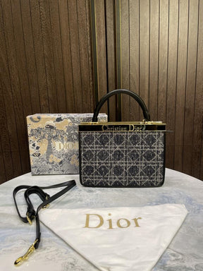 Christian Dio  R handbag with sling belt with box 408