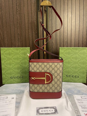 Gucc  i 73 unisex sidebody bag with og box 503