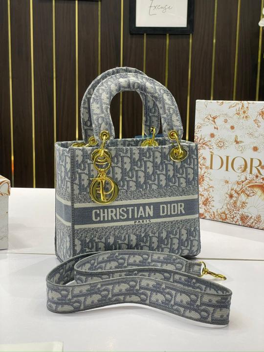 Dior lady  D lite  grey  D  with  og  box  (grey)