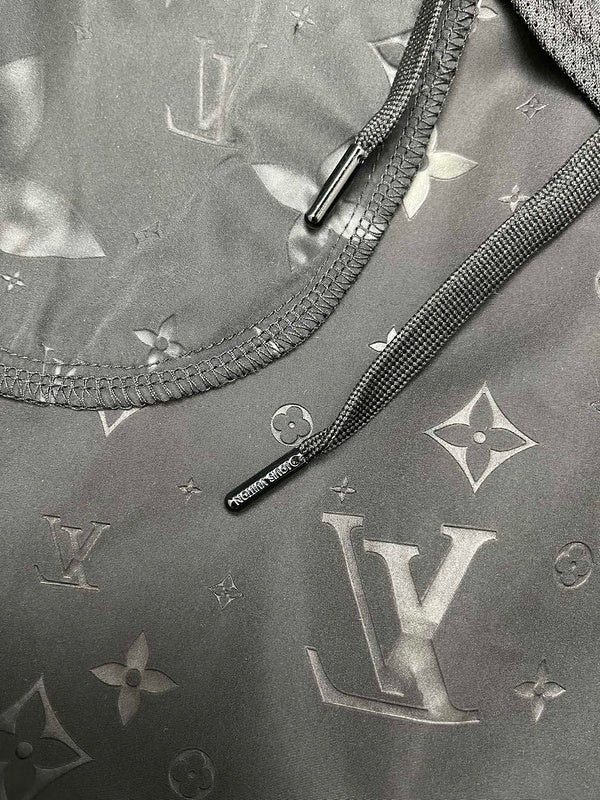 LV Shorts 102210