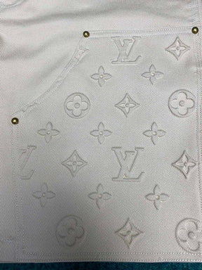 LV shorts 041011