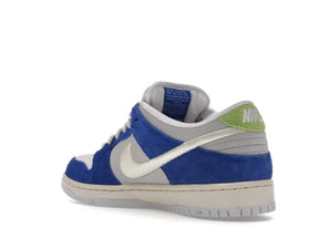 SB DNK LOW PROFLY STREETWEAR GARDENIA