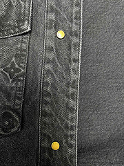 LV Jacket 102708